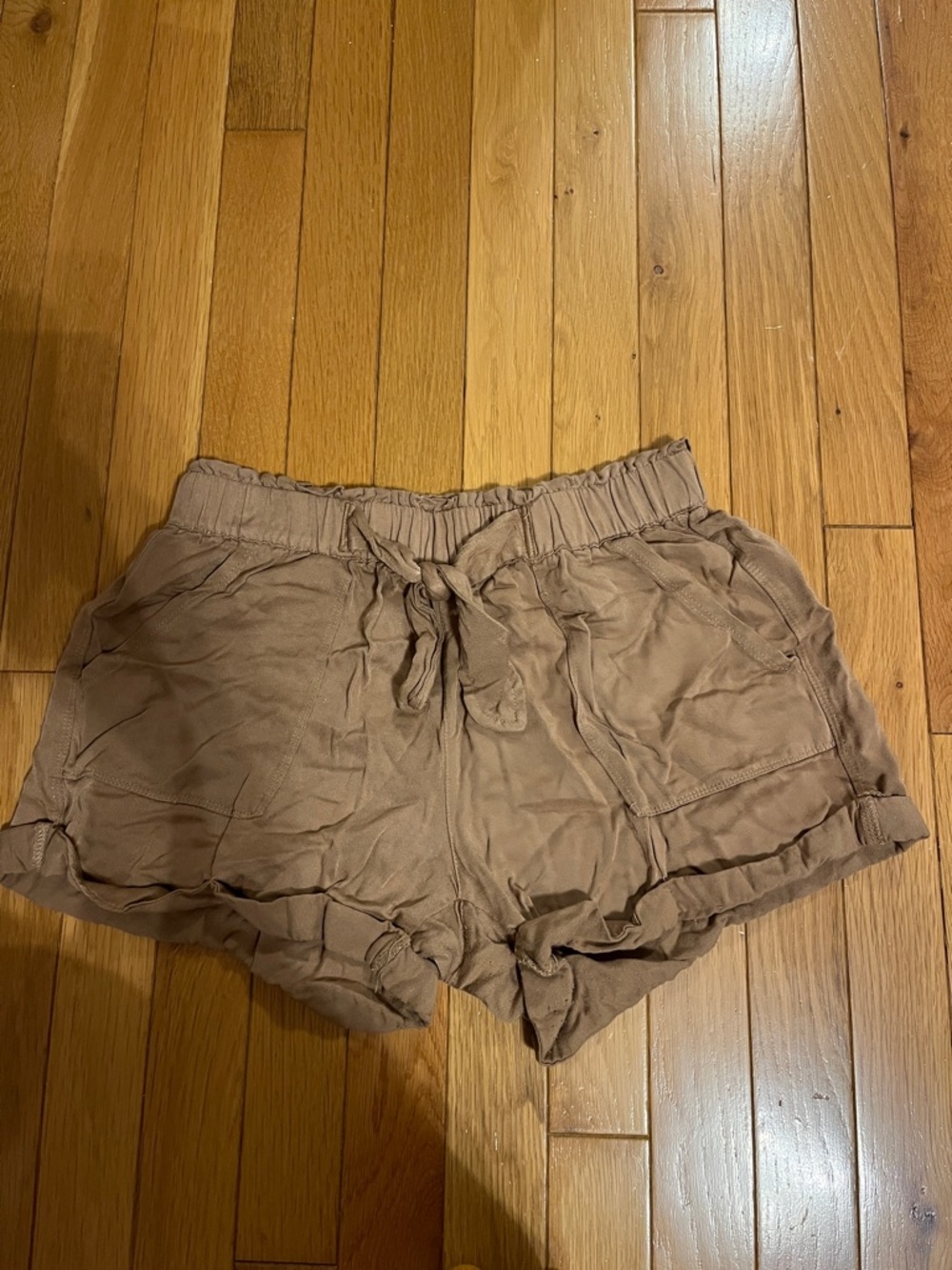Aeropostale tan shorts